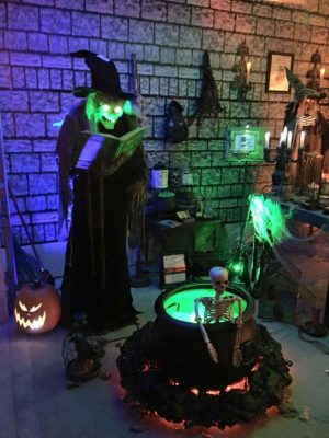 Witches' Lair halloween decoration