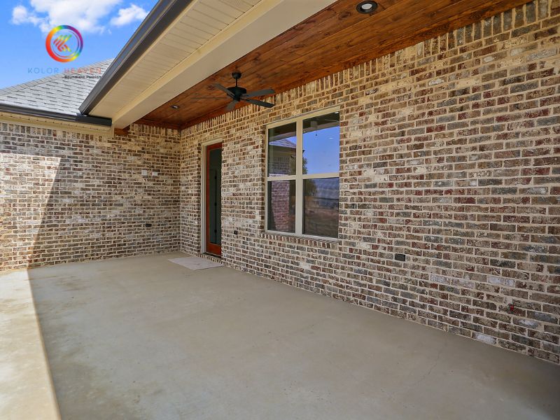 What is HDR and why is it important in real estate photography?